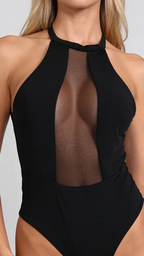 Celeste body en résille noire à bonnets préformés