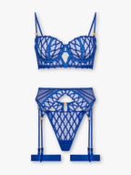 Ceryn ensemble de lingerie bleu roi brodé